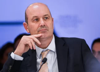 El Gobierno confirmó que fusionará organismos públicos y avanzará con más desregulaciones