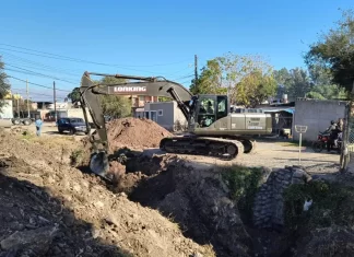 Ejecutan la apertura del canal Francia en el barrio Morosini