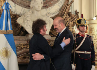 Sturzenegger pidió no vetar el proyecto de Coparticipación porque facilitaría realizar cambios en el reparto de recursos