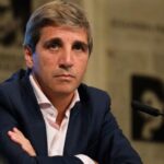 Luis Caputo volvió a defender el programa económico e insistió en que la inflación va a desacelerarse