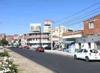Avanza la recuperación de la calzada en la Avda. Bicentenario de la Batalla de Salta