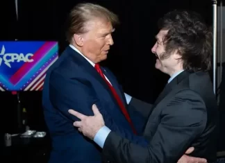 Milei llegó a los EEUU para reunirse con Trump y cerrar la ayuda financiera