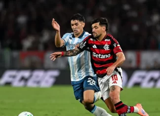 A Racing se se le escapó en el final y perdió 1-0 en el Maracaná