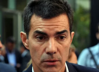 Urtubey salió tercero y felicitó a La Libertad Avanza