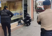 Vandalizaron la máquina de recarga de SAETA en calle Pellegrini