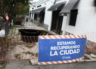 Tras el temporal, inició la reconstrucción de la vereda en pasaje Miramar y Lerma