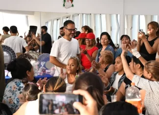 Junto a vecinas de la zona sureste, Emiliano anunció la renovación de la avenida Discépolo