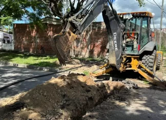 Avanza la renovación de cañerías en Ciudad del Milagro
