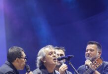 Serenata a Cafayate: Jorge Rojas cantó con “los Nocheros”