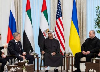 Ucrania, Rusia y EEUU continúan las negociaciones en Abu Dhabi para frenar la guerra