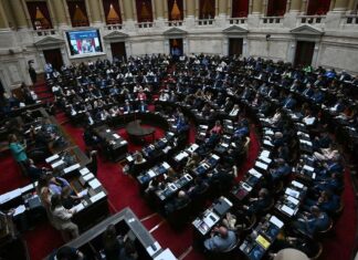 El oficialismo logró aprobar la reforma laboral en Diputados