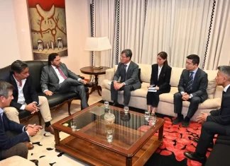 Sáenz se reunió con el presidente de POSCO Argentina
