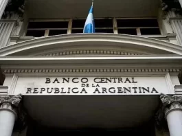 El Banco Central flexibiliza el acceso a créditos en dólares para empresas no exportadoras