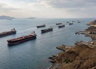 Irán amenaza con frenar todo el comercio en tres áreas clave si EE.UU. sigue con el bloqueo en Ormuz