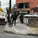 Continúan los trabajos de limpieza, control y desalojo de abajo del puente de la Esteco