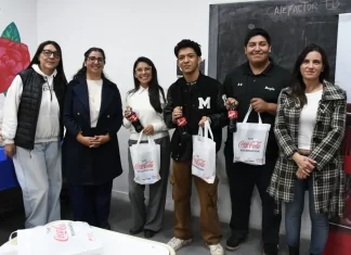 La Municipalidad y Coca Cola entregaron 30 tablets a emprendedores