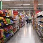 El consumo masivo volvió a caer en abril pese a la baja de la inflación