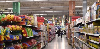 El consumo masivo volvió a caer en abril pese a la baja de la inflación