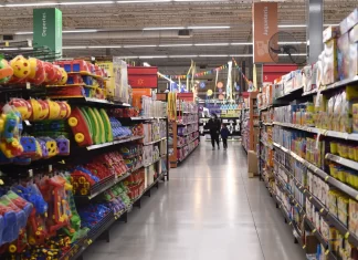 El consumo masivo volvió a caer en abril pese a la baja de la inflación