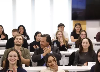 Sáenz firmó un convenio con la Universidad Torcuato Di Tella para ampliar oportunidades educativas a jóvenes salteños