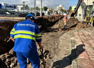 Aguas del Norte renovó nuevos tramos de cañerías en calle Junín