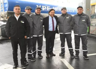 El gobernador Sáenz y el CEO de YPF inauguraron en Salta la primera RefiPlus del país