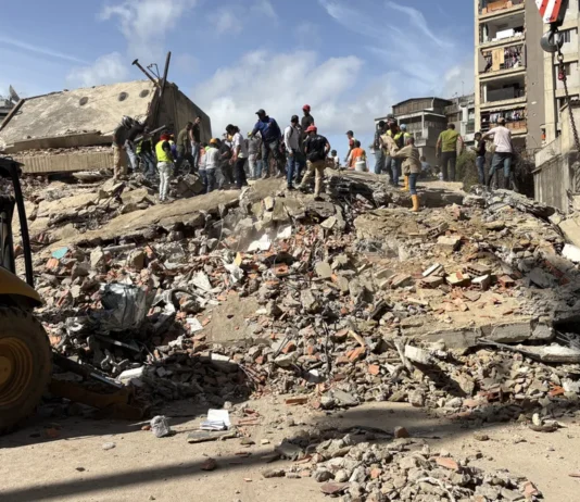 La misión humanitaria argentina en Venezuela rescató a dos menores entre los escombros