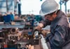 La economía cayó un 1,5% en abril