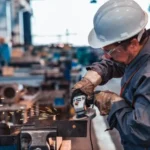 La economía cayó un 1,5% en abril