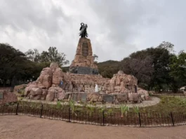 El monumento a Güemes empieza a lucir las tareas de renovación