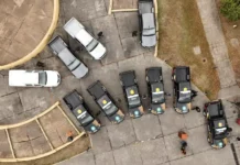 Sáenz entregó 10 nuevos móviles policiales y ya renovó el 60% del parque automotor de la Fuerza
