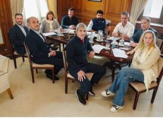 La mesa política se reunió durante más de dos horas con foco en la gestión de las próximas semanas