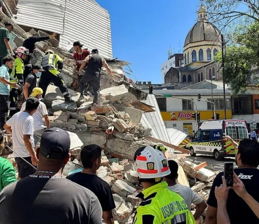 Hay al menos 181 muertos y mas de 900 heridos por el terremoto en Colombia