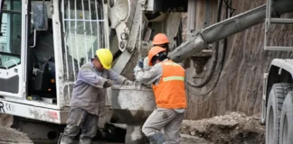 Comenzó la colocación de hormigón en los pilotes del nuevo puente de Santa Lucía