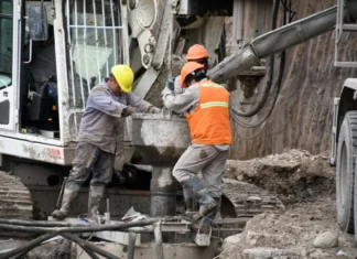Comenzó la colocación de hormigón en los pilotes del nuevo puente de Santa Lucía
