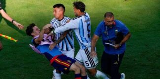 La FIFA sancionó a Paredes con 10 fechas de suspensión