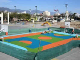 La plaza España ya empieza a lucir un entorno renovado