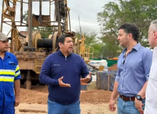 Avanza la construcción de un nuevo pozo para mejorar el servicio de agua en Pichanal