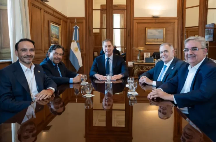 Sáenz y gobernadores del Norte Grande se reunieron con Santilli por la agenda de la región