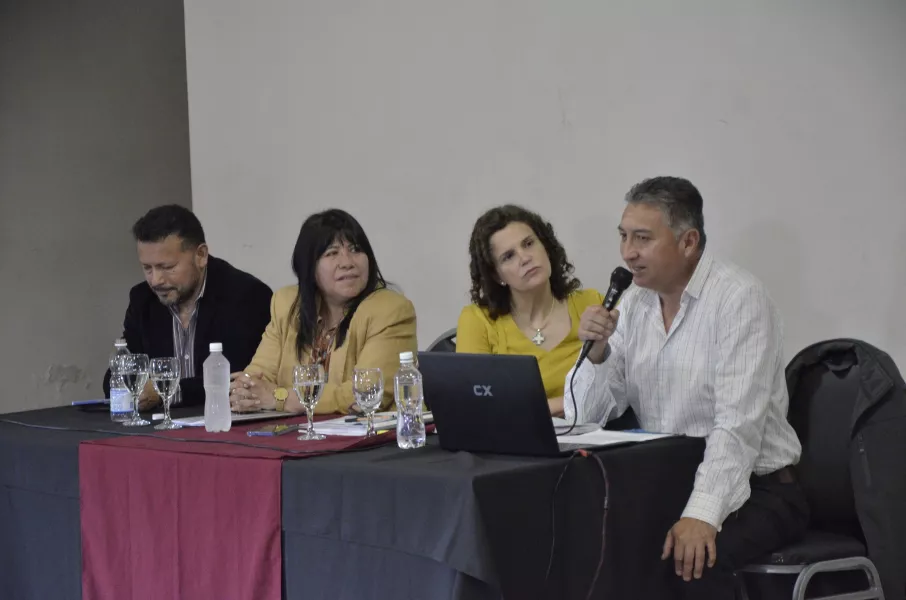 24984-salta-implementara-el-sistema-de-alertas-tempranas-en-educacion