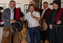 Sáenz acompañó los 80 años de los Gauchos de Güemes: “El legado del General se mantiene vivo en cada fortín de Salta”