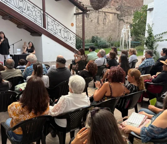 La palabra y la música se encuentran en una nueva edición de “La Bitácora”